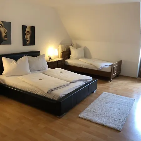 Pfafflinger Guest house 3*